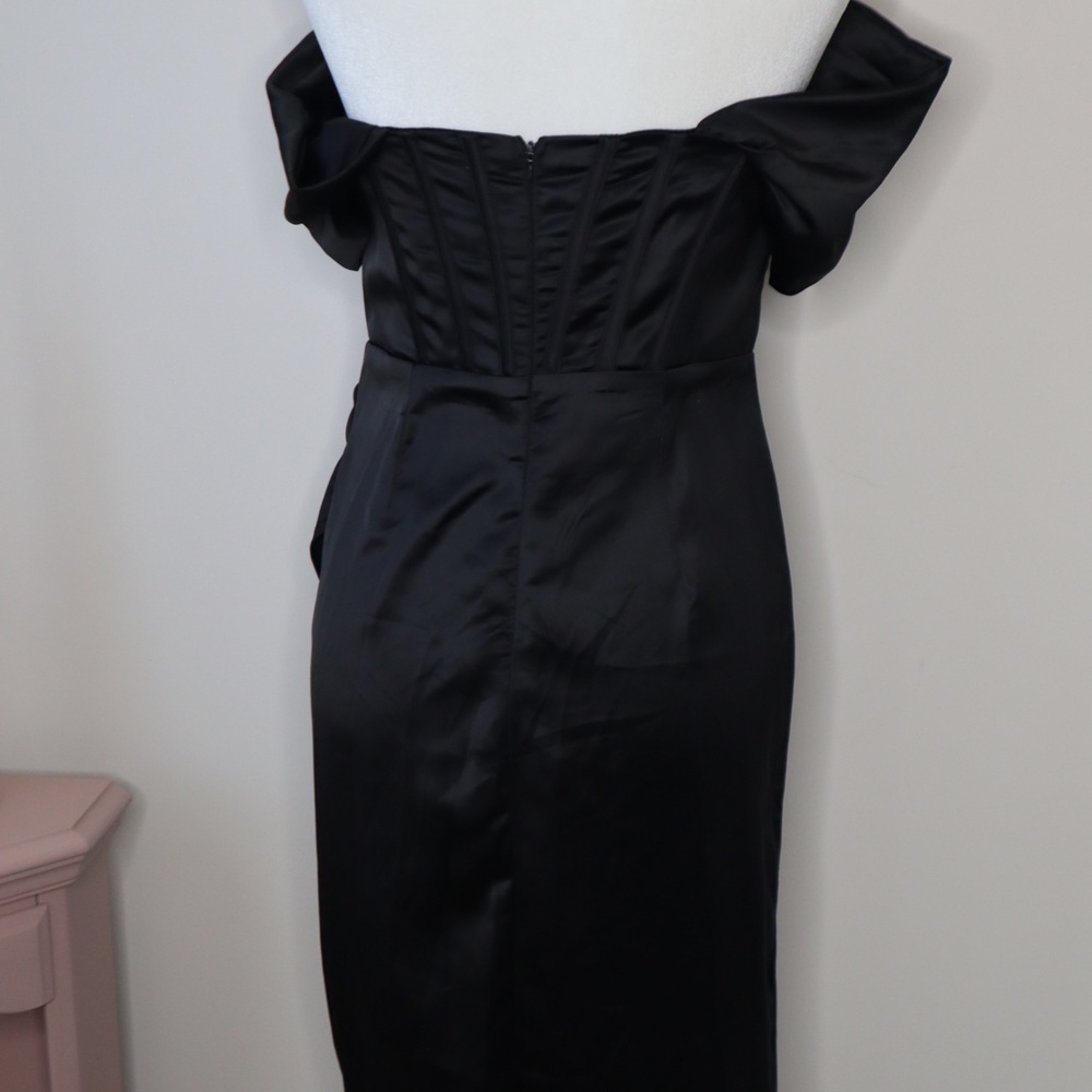 Black Corseted Dress Off the Shoulder LARGE - Picture 4 of 6